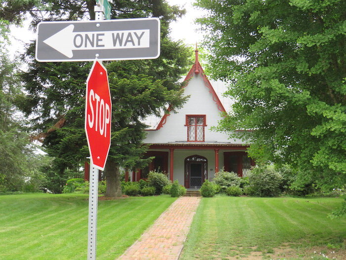 Historic homes along the way of the carriage tour.