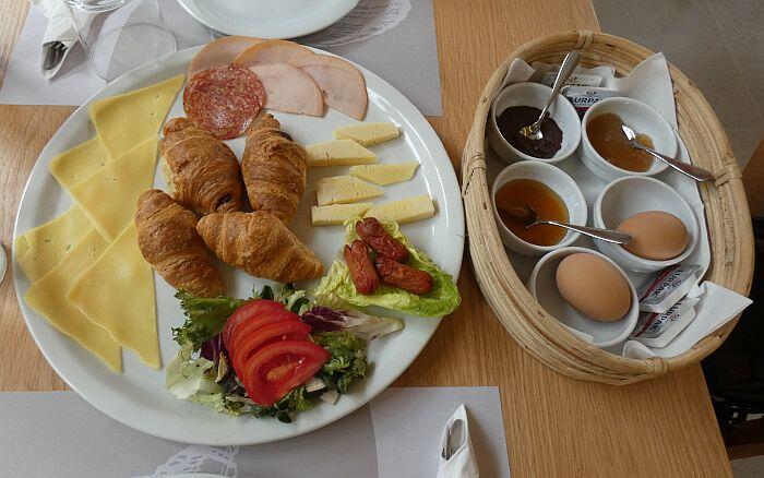 breakfast spread included in the rates