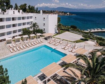 Brown Beach Chalkida Hotel pool and view