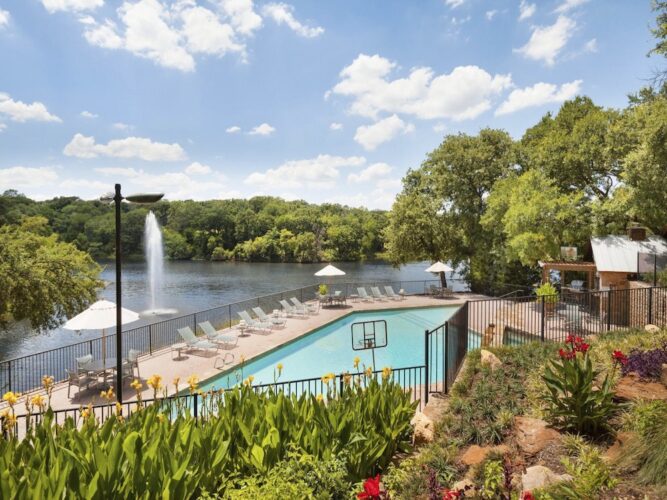 Pool at the Hilton Lakes DFW Executive conference center