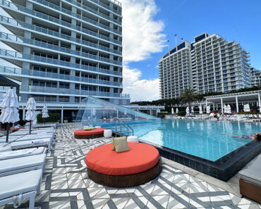 W Fort Lauderdale: Chic, Comfortable, Convenient