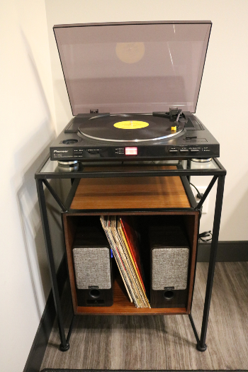 Record Player at the Hotel Vandivort