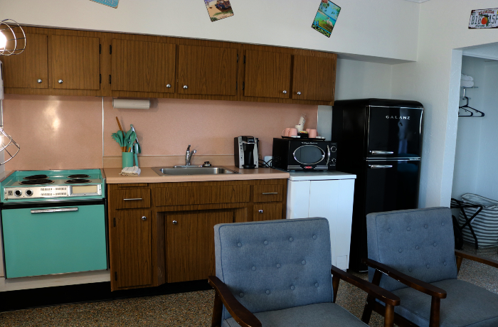 Sea Jay Motel guest room kitchen