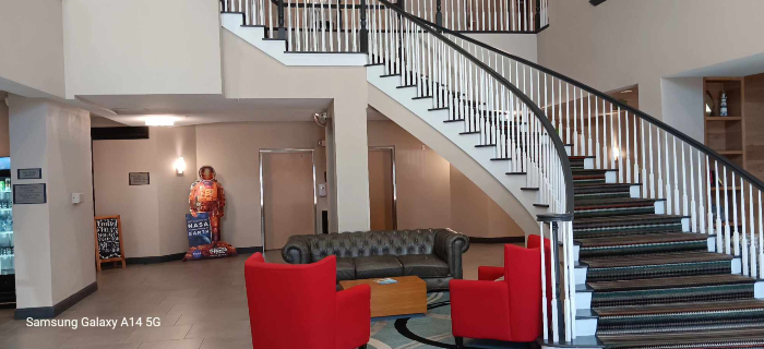 Country Inn & Suites lobby staircase