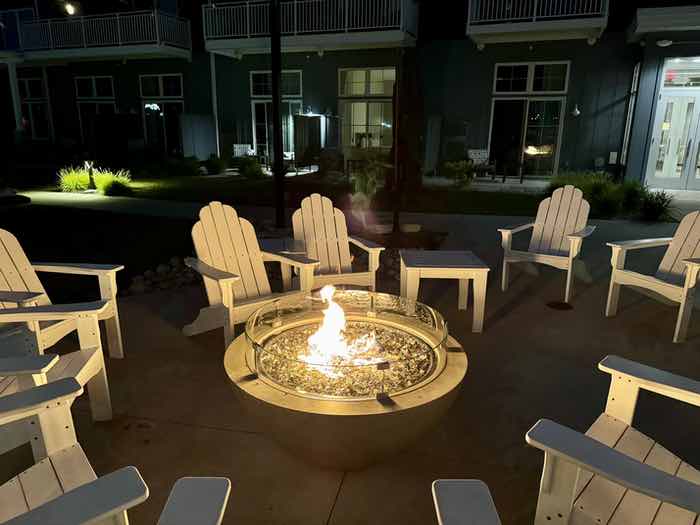 Dorr Hotel in Sister Bay - Outdoor space