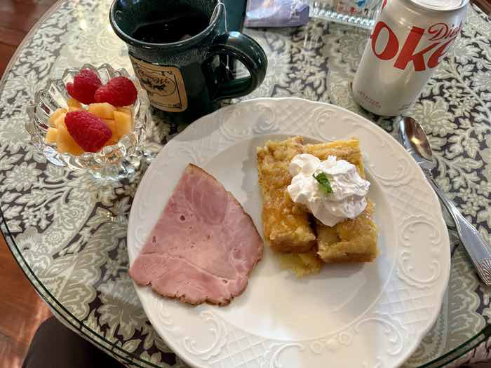 Breakfast - Carriage Way Inn, St. Augustine