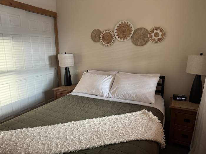 Condo bedroom, Casa Del Mila Oro, Osoyoos, British Columbia, Canada