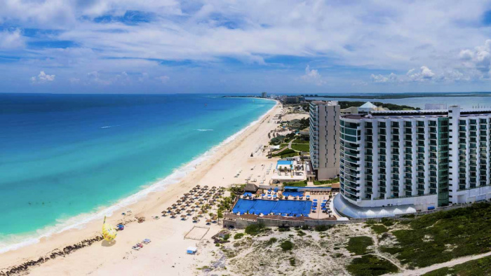 Family-Friendly & All-Inclusive: Seadust Cancun Family Resort Mexico